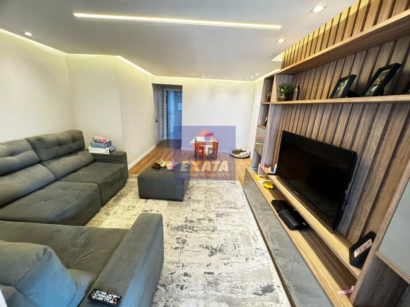 Apartamento à venda com 4 quartos, 134m² - Foto 8