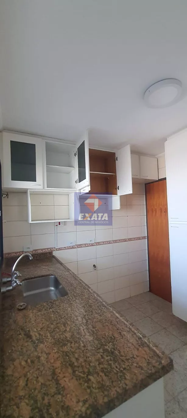 Apartamento para alugar com 3 quartos, 86m² - Foto 4