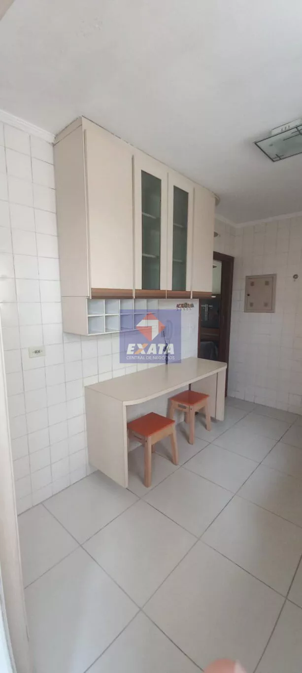 Apartamento à venda com 2 quartos, 75m² - Foto 18