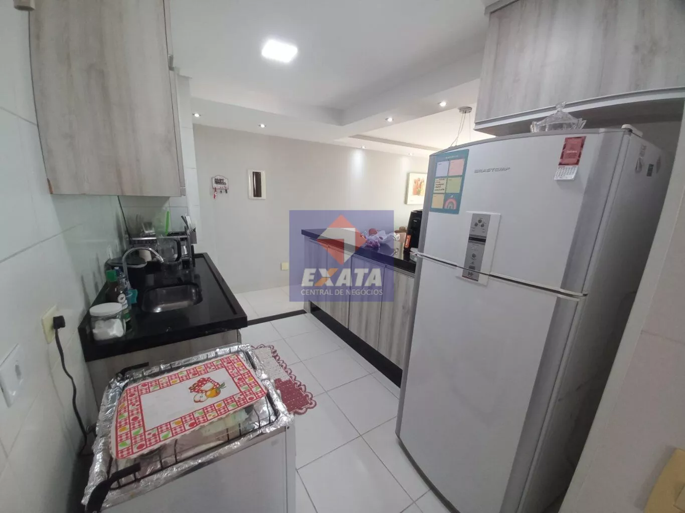 Apartamento à venda com 2 quartos, 67m² - Foto 5