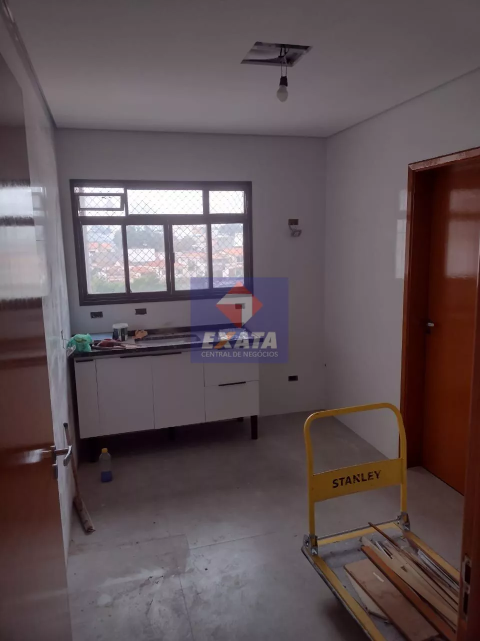 Apartamento para alugar com 3 quartos, 94m² - Foto 26