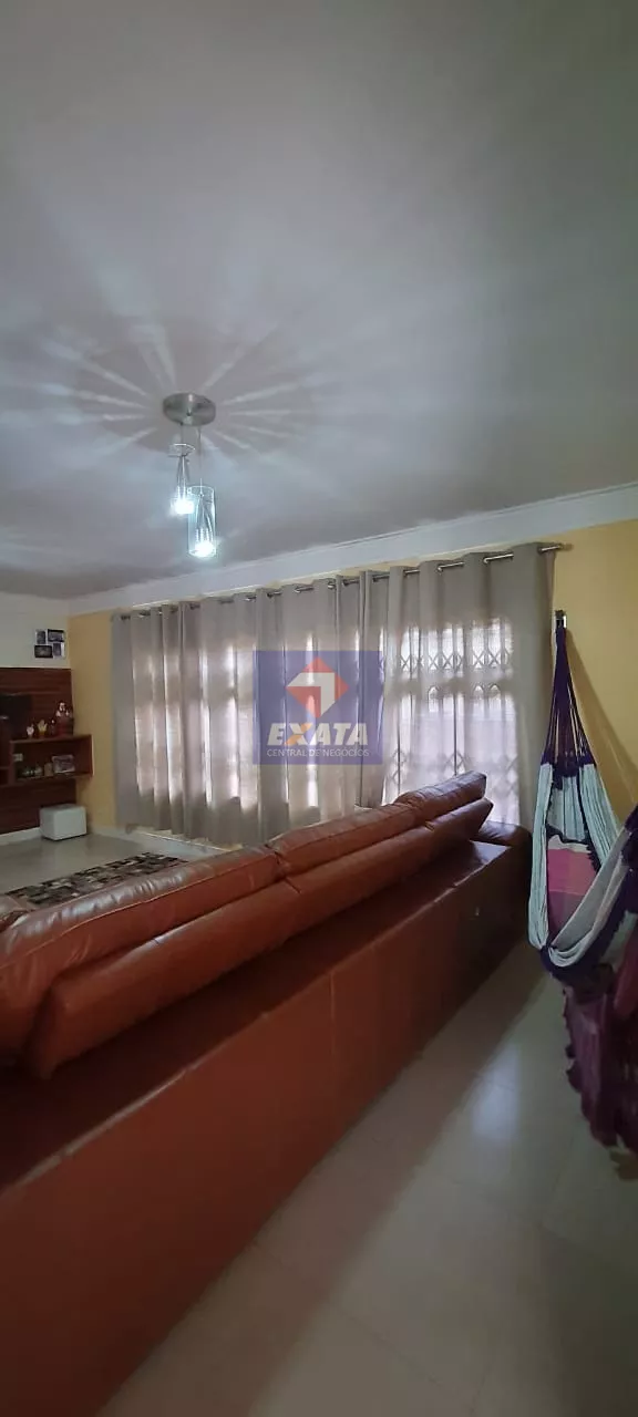 Casa à venda com 3 quartos, 250m² - Foto 5