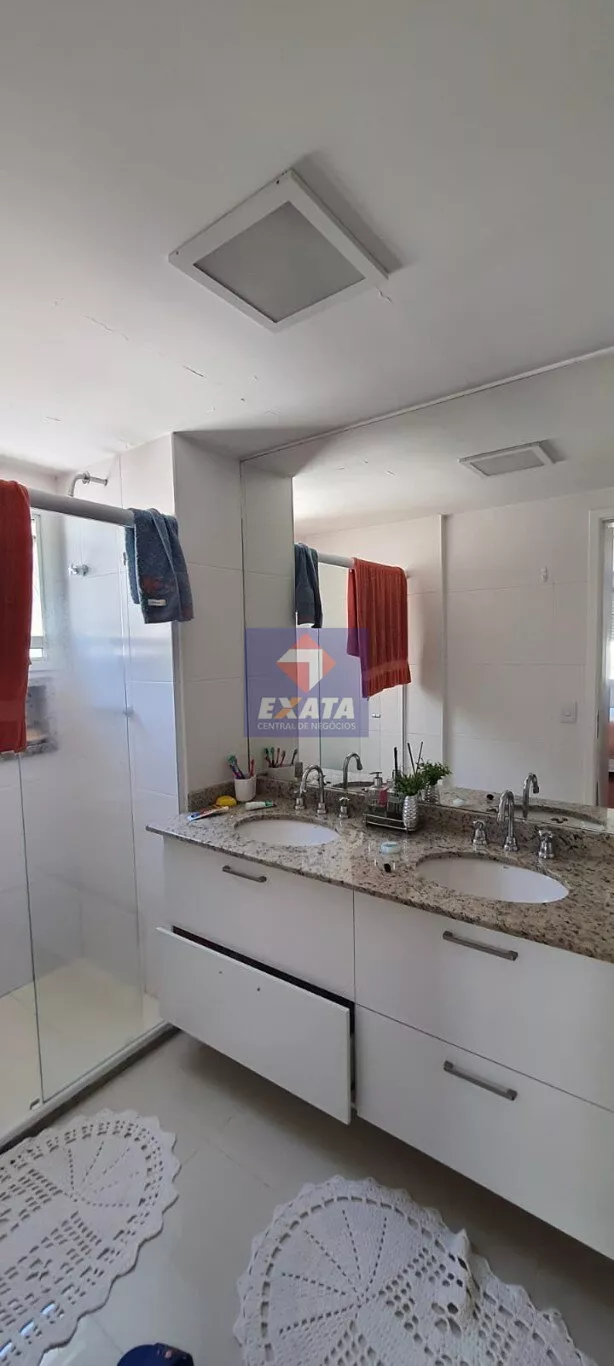 Apartamento à venda com 3 quartos, 182m² - Foto 21