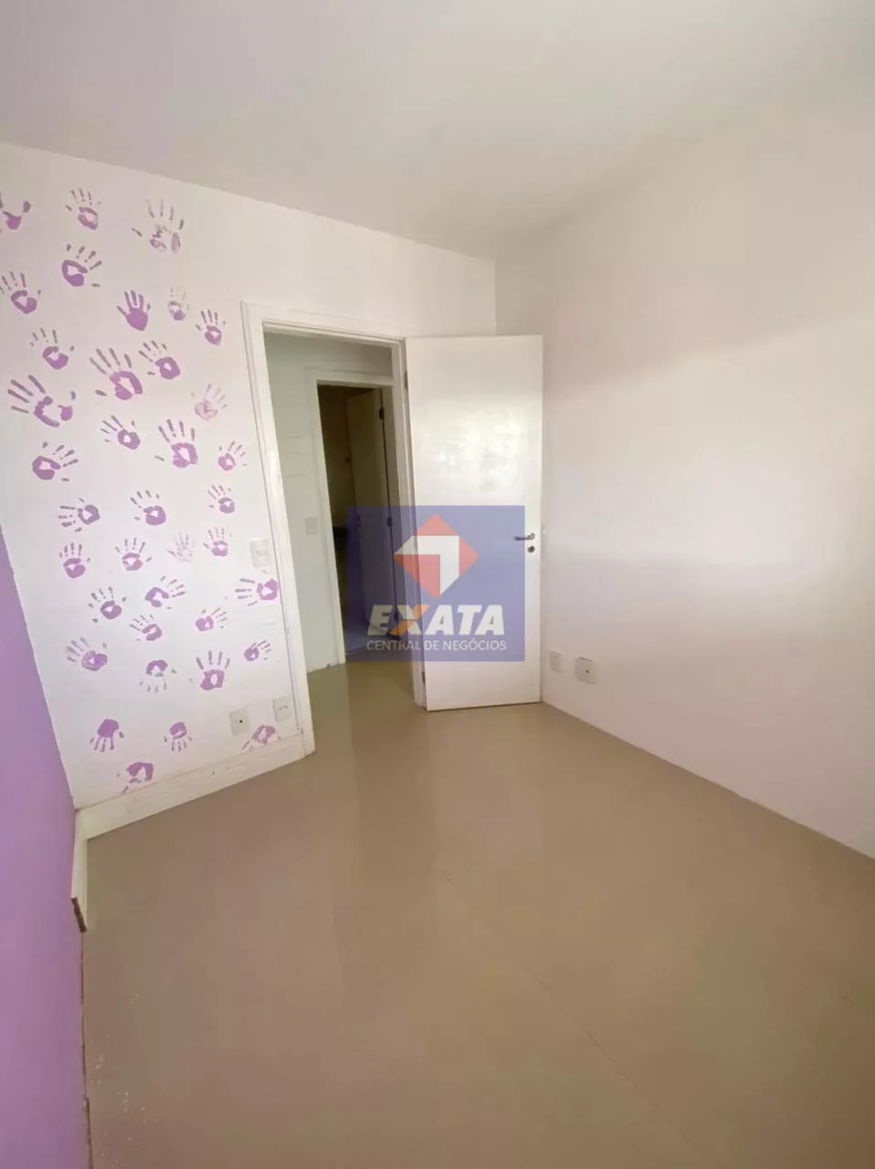 Apartamento à venda com 2 quartos, 65m² - Foto 4