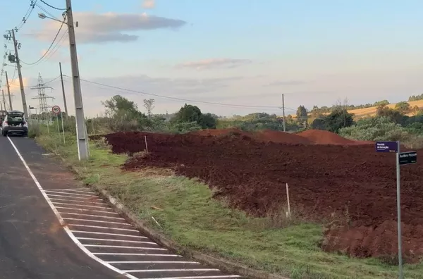 Terreno de Esquina  atrás do Shopping