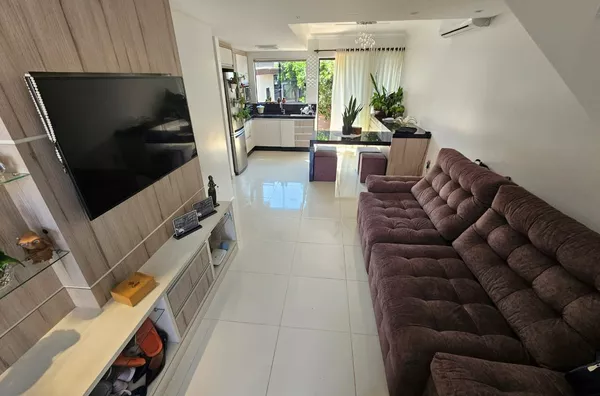 Sobrado para venda, 3 quarto(s),  Parque Do Som, Pato Branco