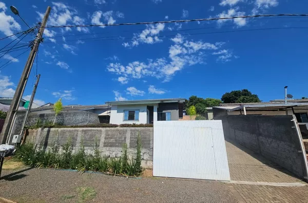 Casa para venda, no bairro Paulo Afonso, Pato Branco