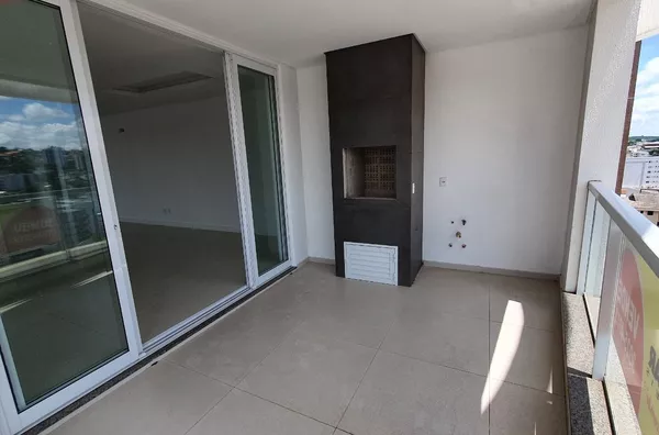 sacada com churrasqueira