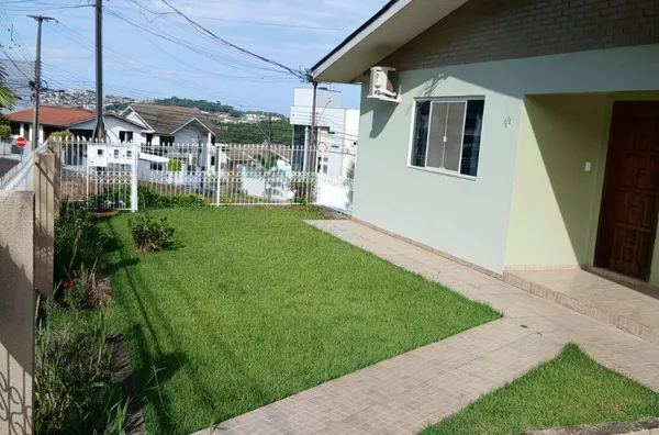 Casa para , 4 quarto(s),  - Selecione - Bairro, Pato Branco