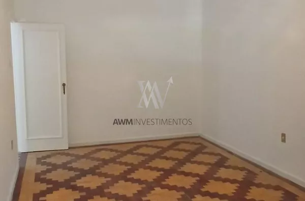 Awm Vende Casa no Bairro  Bela Vista, Porto Alegre