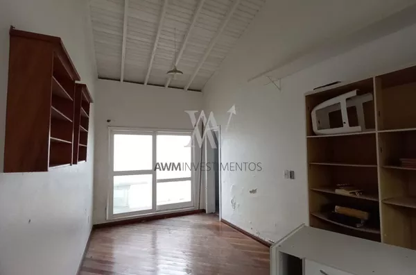 Awm Vende Casa 04 dormitórios no Bairro Jardim Sabará, Porto Alegre
