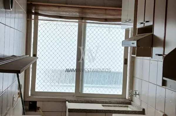 Awm Vende Apartamento 02 dormitórios no Bairro Menino Deus, Porto Alegre