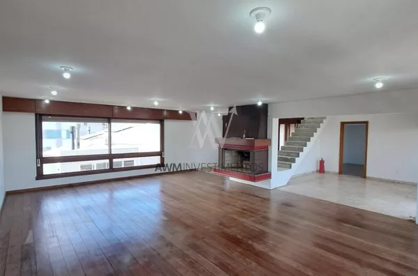 Awm Vende Cobertura triplex 04 dormitórios ,01 suíte no Bairro Floresta em  Porto Alegre