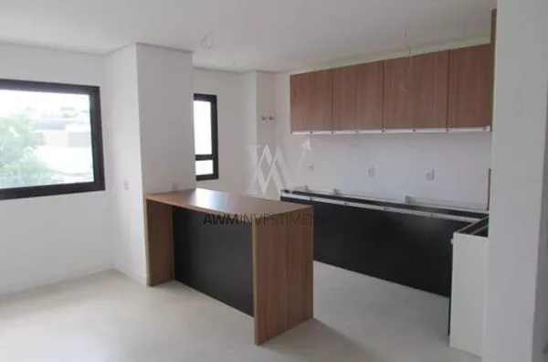 Awm Vende Casa no Bairro Chácara Das Pedras, Porto Alegre