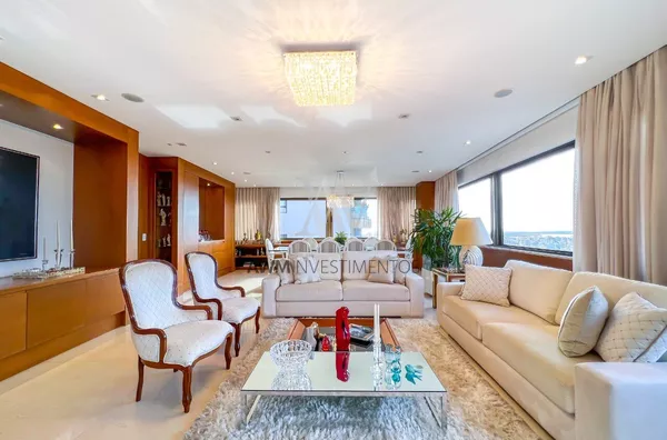 Awm Vende Cobertura triplex no Bairro  Bela Vista, Porto Alegre