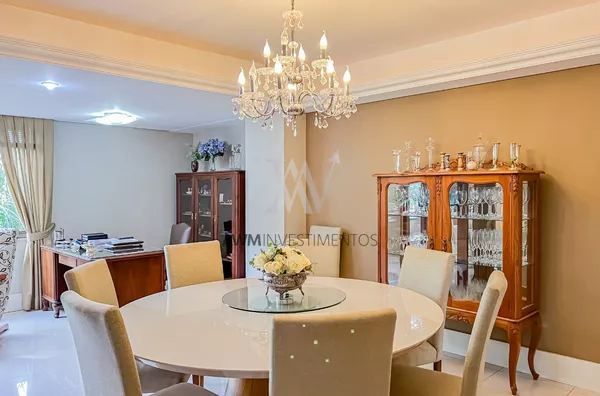 Awm Vende Apartamento 03 dormitórios , sendo 02 suítes no Bairro ,  Petrópolis, Porto Alegre