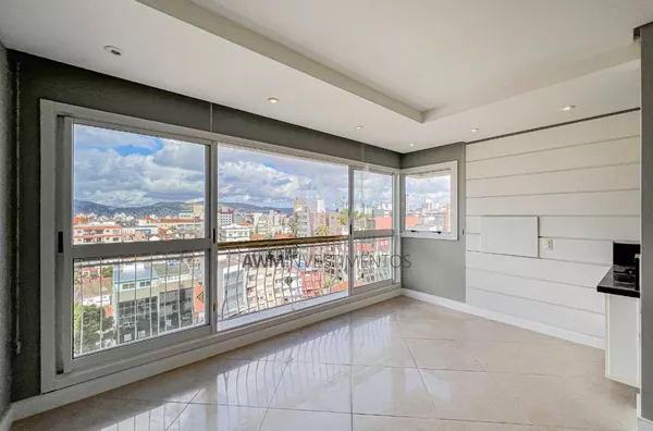 Awm Vende Apartamento 03 dormitórios no Bairro Petrópolis, Porto Alegre