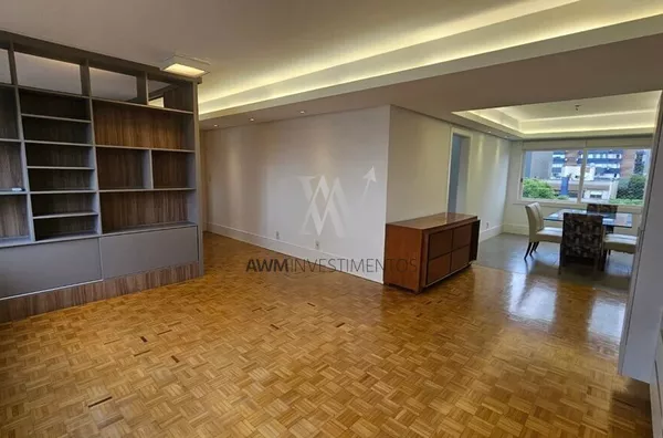 Awm Vende Apartamento 03 dormitórios sendo 01 suíte no Bairro  Mont Serrat, Porto Alegre