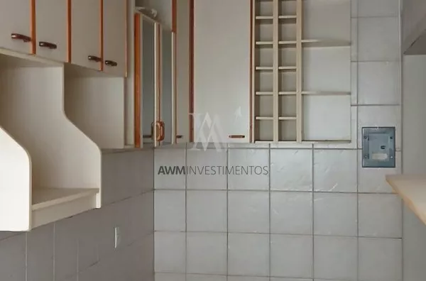 Awm Vende Apartamento 02 dormitórios no Bairro Menino Deus, Porto Alegre