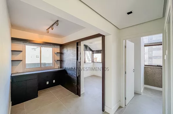 Awm Vende Apartamento de Cobertura no Bairro   Bela Vista, Porto Alegre