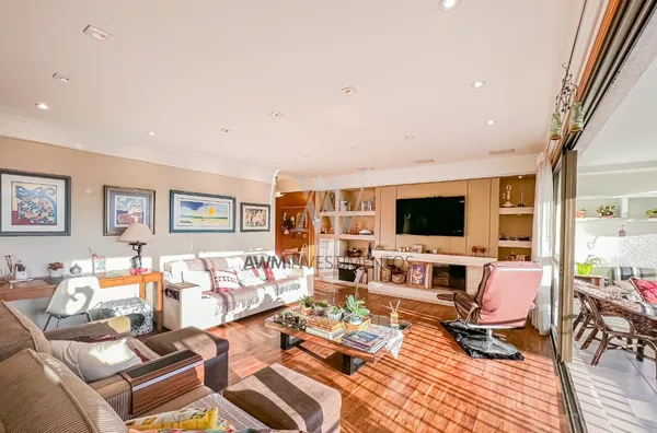 Awm Vende, Apartamento no Bairro Rio Branco  em  Porto Alegre