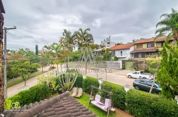 Awm Vende Casa 3 dormitório no Bairro Três Figueiras, Porto Alegre