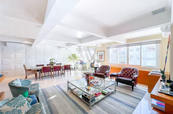 Awm Vende Cobertura 04 dormitórios, sendo 02 suítes ,no Bairro Moinhos de Vento em Porto Alegre, Porto Alegre