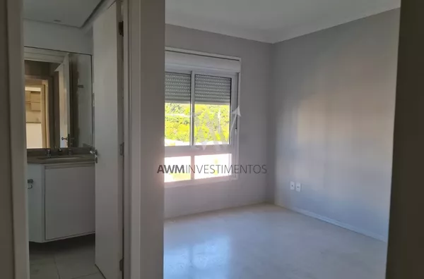 Awm Vende Apartamento 02 dormitórios com  01 suíte no Bairro   Higienopolis, Porto Alegre