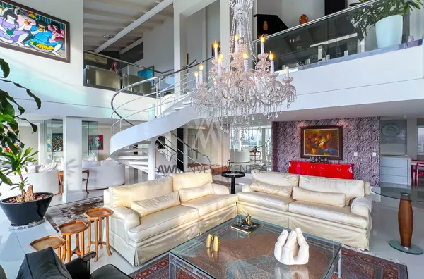 Awm Vende Cobertura 04 dormitórios ,sendo 03 suítes no Bairro Higienopolis, Porto Alegre