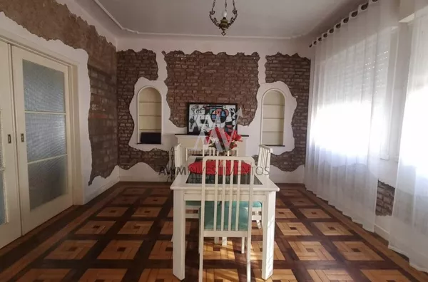 Awm Vende, Casa 04 dormitórios com Piscina no  Bairro Teresópolis, Porto Alegre