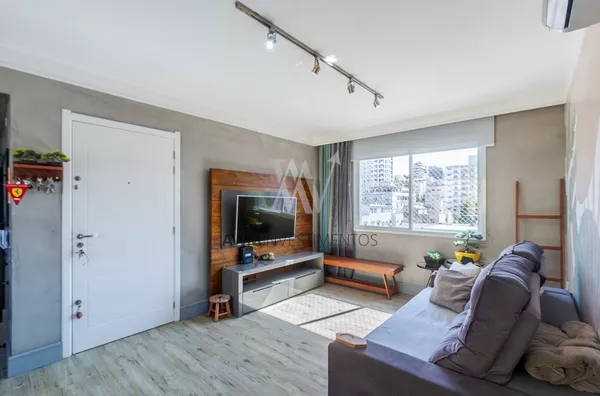 Awm Vende Apartamento 02 dormitórios ,sendo 011 suíte no Bairro ,  Mont Serrat, Porto Alegre