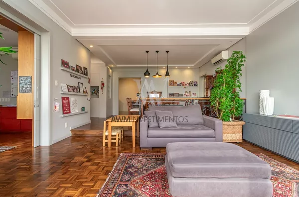 Awm Vende Apartamento 03 dormitórios, sendo 01 suíte no Bairro   Moinhos  De Vento, Porto Alegre