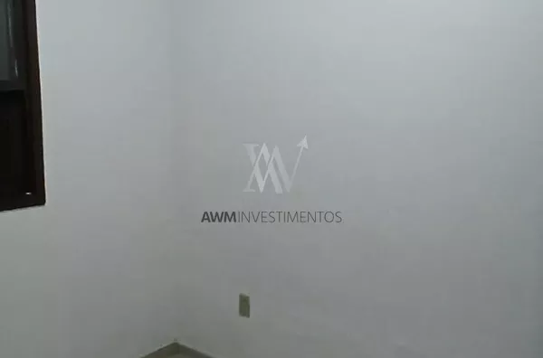 Awm Aluga Casa 03 dormitórios no  Bairro Jardim Botanico, Porto Alegre