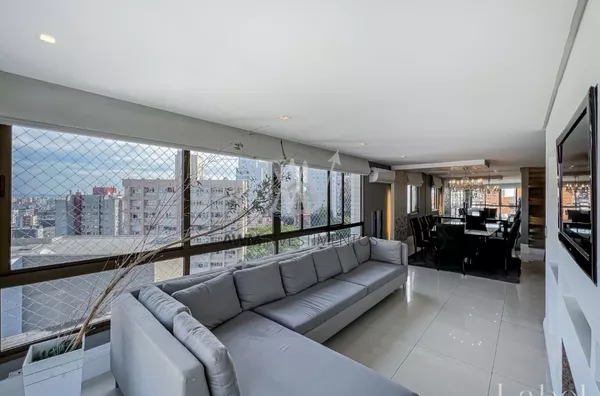 Awm Vende Cobertura 02 dormitórios, sendo 01 suíte no Bairro Bela Vista, Porto Alegre