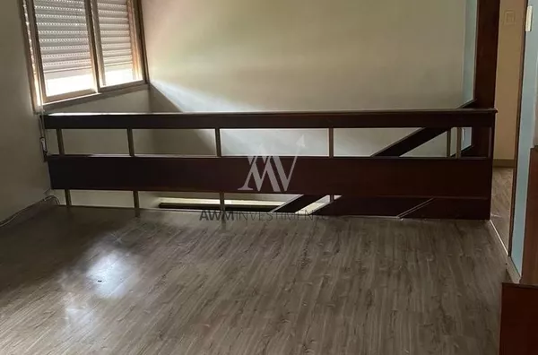 Awm Vende  no Bairro  Três Figueiras, Porto Alegre