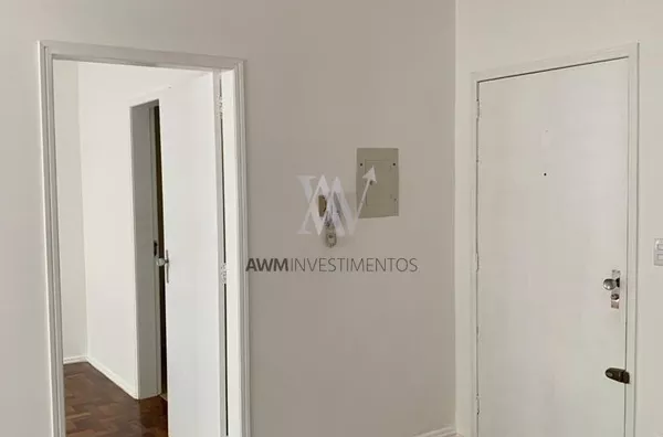 Awm Vende Apartamento 01 dormitório no bairro Menino Deus, Porto Alegre