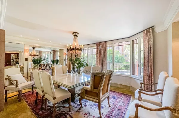 Awm Vende Casa no Bairro Chácara das Pedras em Porto Alegre