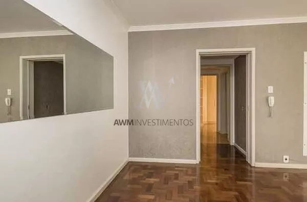 Awm Vende Apartamento 03 dormitórios no Bairro  Centro Histórico, Porto Alegre