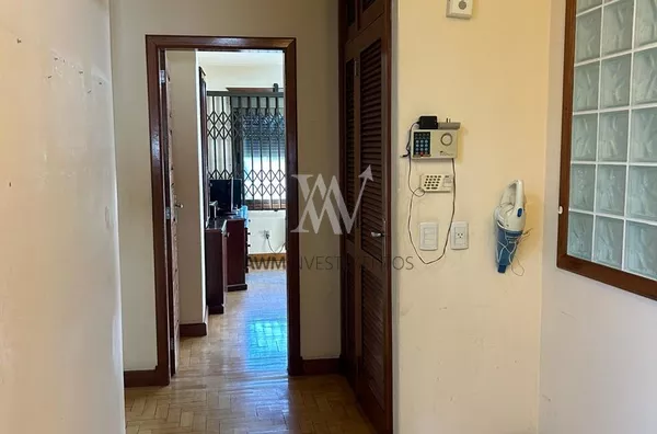 Awm Vende Casa 4 dormitórios no   Bom Fim, Porto Alegre