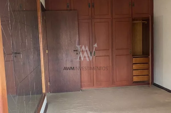 Awm Vende  no Bairro  Três Figueiras, Porto Alegre