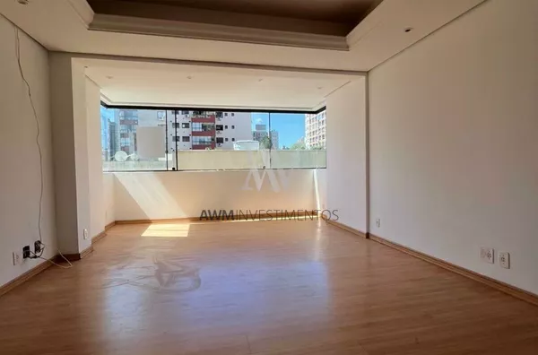 Awm Vende Apartamento 3 dormitórios,1 suíte no bairro  enda,  Petrópolis, Porto Alegre