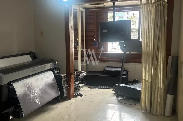 Awm Vende Apartamento 3 dormitórios sendo 01 Suíte no Bairro , Rio Branco, Porto Alegre