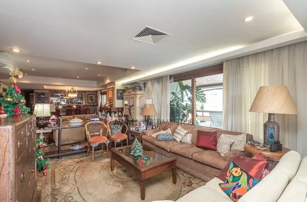 Awm Vende Apartamento 03 dormitórios 02 suítes no Bairro  Moinhos  De Vento, Porto Alegre