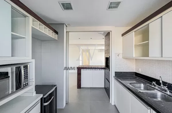 Awm Vende Apartamento de Cobertura no Bairro   Bela Vista, Porto Alegre