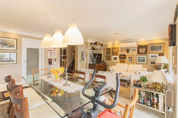 Awm Vende Apartamento 03 dormitórios , sendo 01 Suíte no Bairro ,  Moinhos  De Vento em Porto Alegre