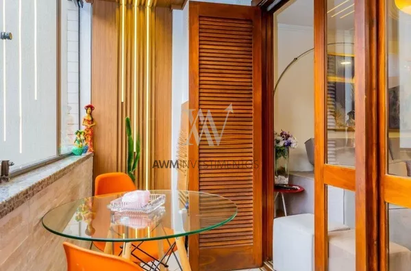 Awm Vende Cobertura no Bairro  Chacara Das Pedras, Porto Alegre