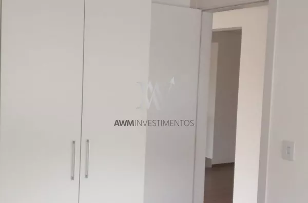 Awm Vende Apartamento 02 dormitórios sendo o1 suíte no Bairro Santa Cecilia, Porto Alegre