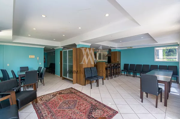 Awm Vende Apartamento 02 dormitórios no Bairro Moinhos  De Vento, Porto Alegre