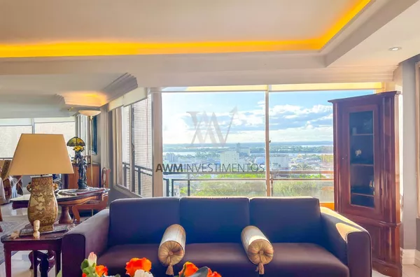 Awm Vende Cobertura 05 dormitórios no Bairro  Moinhos  De Vento, Porto Alegre