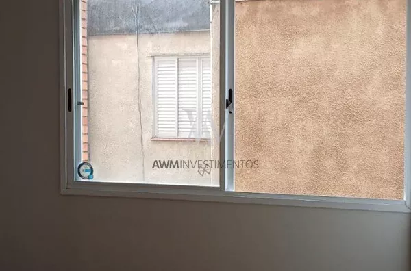 Awm Vende apartamento 02 dormitórios no Bairro Floresta, Porto Alegre